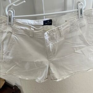 American Eagle Outfitters White Cargo Shorts Classic Design